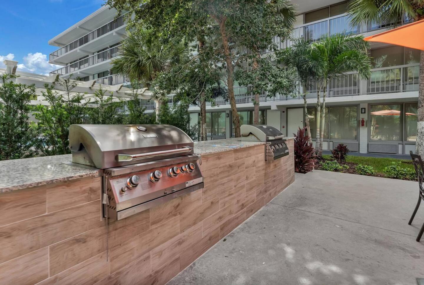 The Irlo Hotel Kissimmee Buitenkant foto